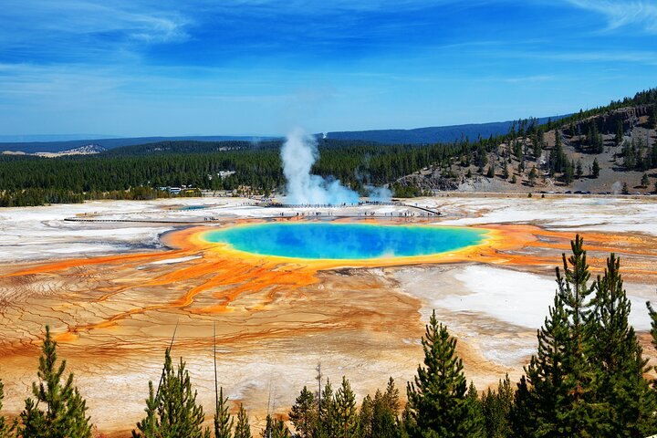 Yellowstone's Grand Prismatic Self-Guided Walking Tour - Photo 1 of 6